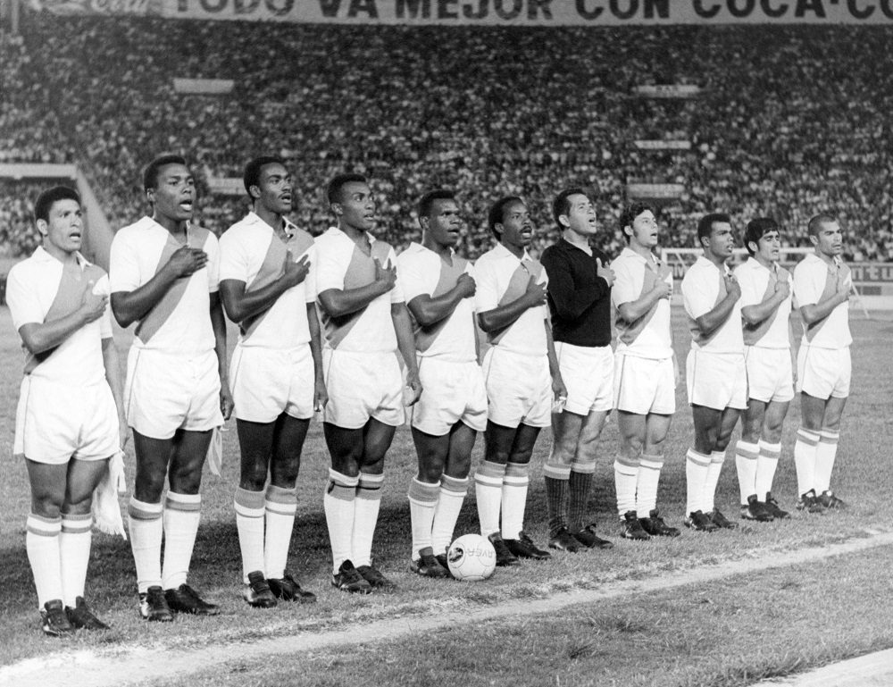 Чемпионат футбола 1958 года. Бразилия 1958 Пеле. Бразилия Швеция 1958 Пеле. Пеле сборная Бразилии 1958.